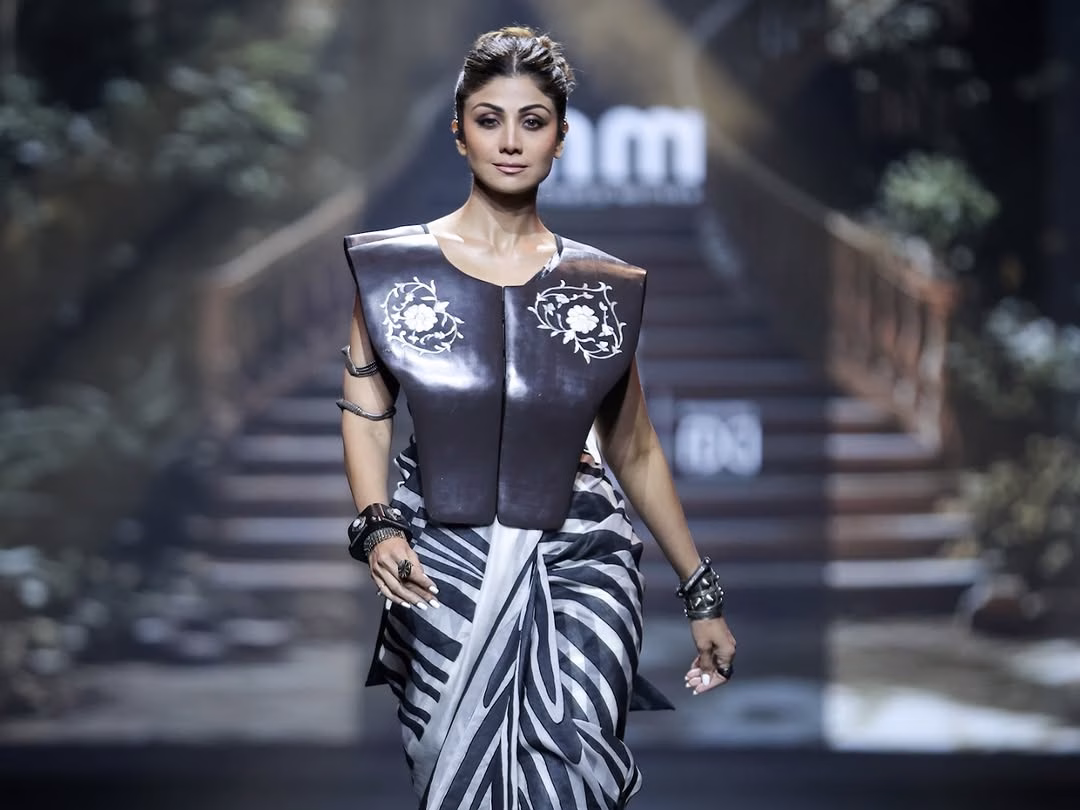 Shilpa-Shetty-Lakmé-Fashion-Week